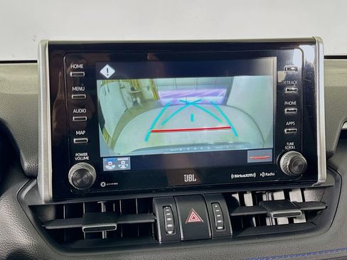 Used 2020 Toyota RAV4 XSE AWD/4WD image 40
