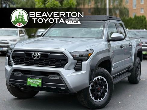 Used 2024 Toyota Tacoma TRD Off-Road AWD/4WD image 1