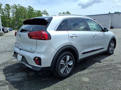 Used 2020 Kia Niro EX Premium FWD image 4