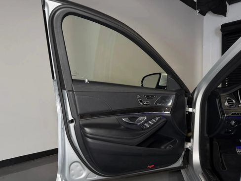 Used 2015 Mercedes-Benz S 550 Sedan image 24