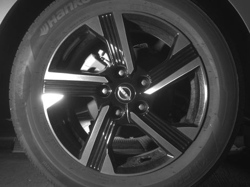 Used 2025 Nissan Sentra SV image 15