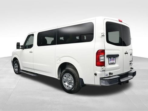 Used 2016 Nissan NV 3500 SL RWD image 3