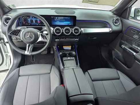 Used 2025 Mercedes-Benz GLB 250 image 14