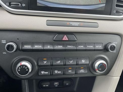 Used 2022 Kia Sportage LX image 23
