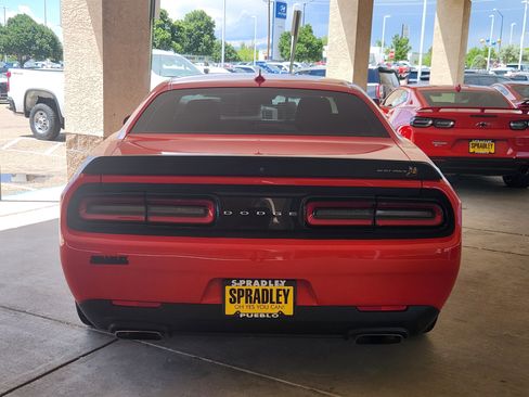 Used 2021 Dodge Challenger R/T Scat Pack RWD image 4