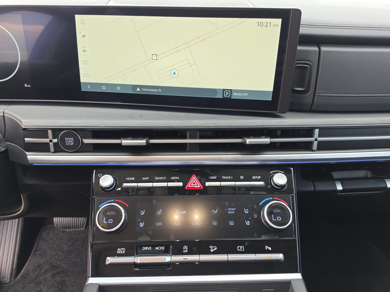 New 2026 Hyundai Santa Fe Limited w/ Tow & Go Package FWD image 25