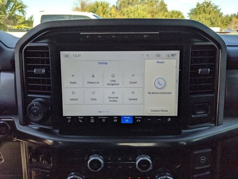 Certified 2024 Ford F150 Platinum image 28