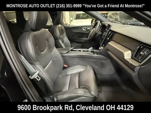 New 2026 Volvo XC60 B5 Ultra w/ Protection Package Premier image 17