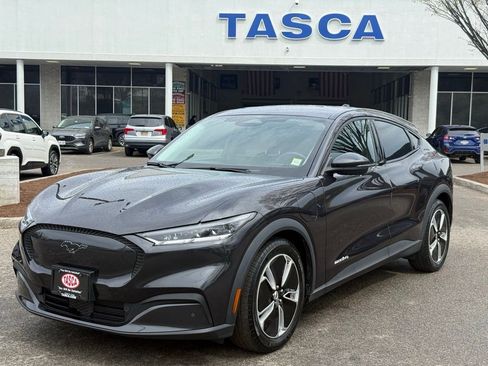 Used 2022 Ford Mustang Mach-E Select image 1