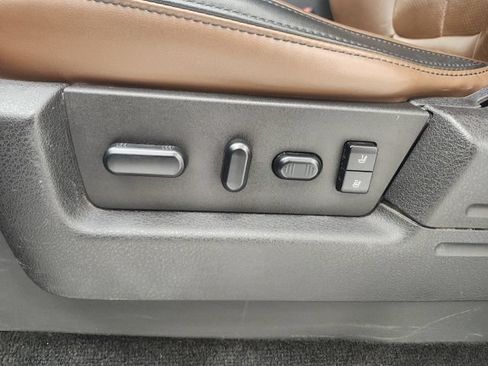 Used 2014 Ford F150 Platinum AWD/4WD image 13