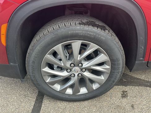 Used 2026 Buick Enclave Preferred AWD/4WD image 9