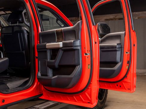 Used 2022 Ford F250 Lariat image 32