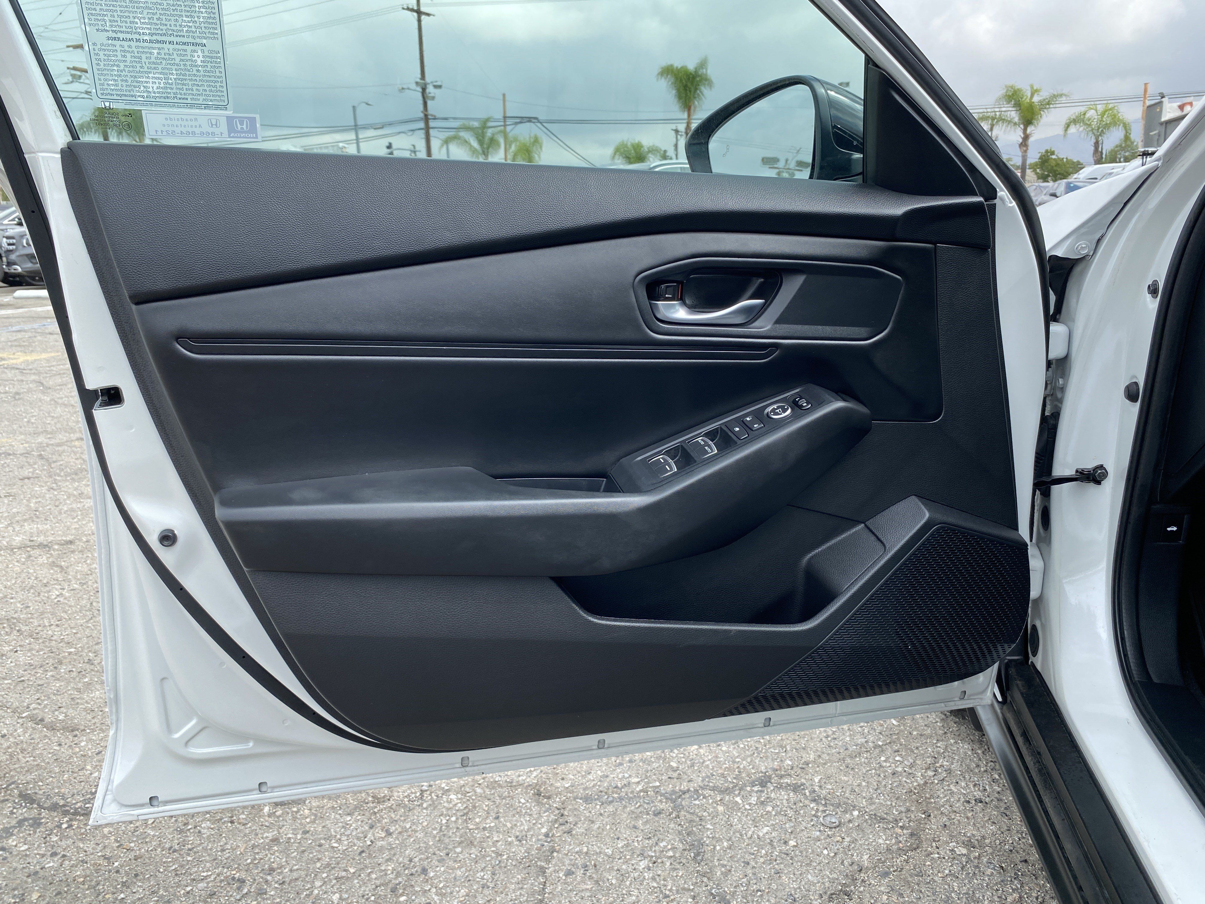 Used 2025 Honda Accord SE image 15