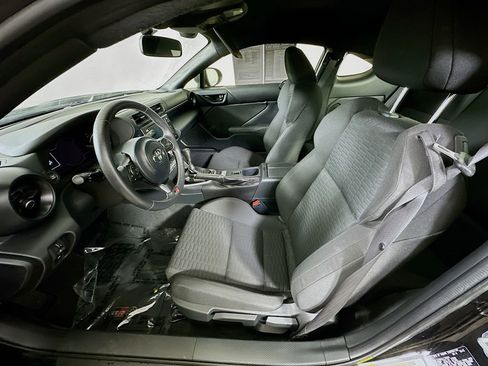 Used 2022 Toyota GR86 image 14