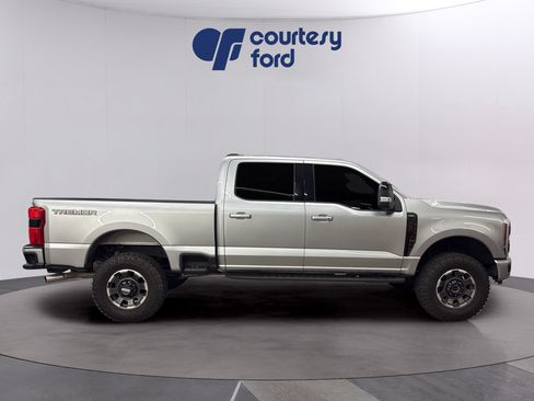 Certified 2024 Ford F250 Lariat w/ Tremor Off-Road Package AWD/4WD image 8