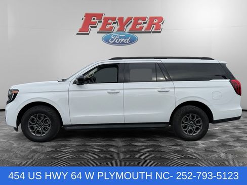 Used 2025 Ford Expedition Max Active AWD/4WD image 2