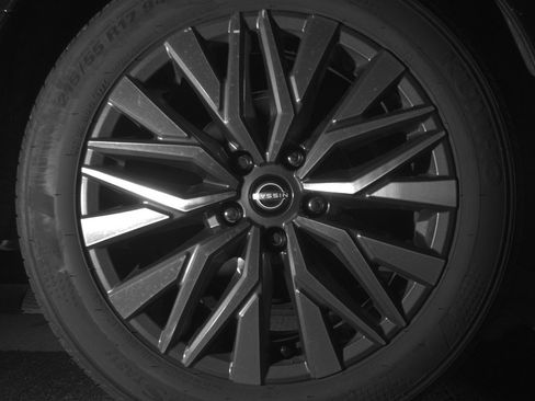 Used 2025 Nissan Altima 2.5 SV image 15