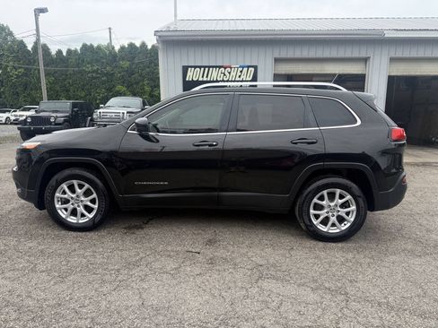Used 2014 Jeep Cherokee Latitude AWD/4WD image 8