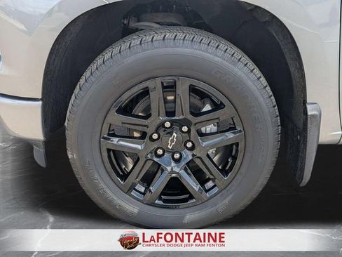 Used 2024 Chevrolet Silverado 1500 Custom AWD/4WD image 30