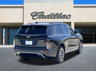 New 2026 Cadillac Vistiq Sport video 3