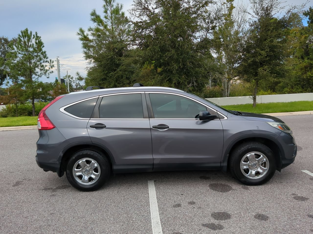 Used 2016 Honda CR-V LX image 8