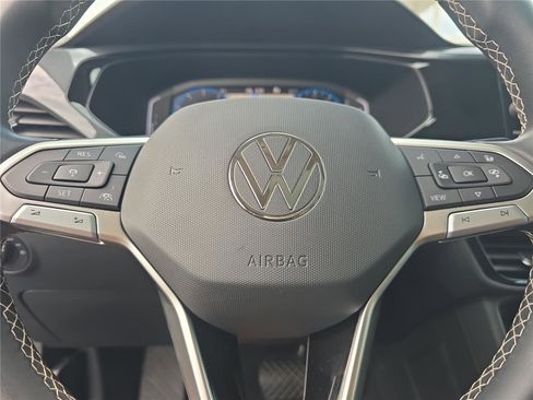 Used 2023 Volkswagen Taos SEL AWD/4WD image 24
