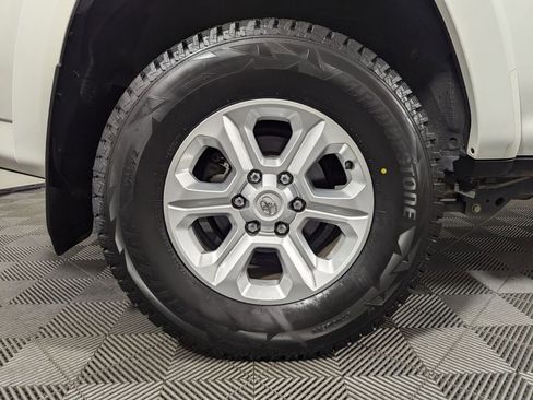 Used 2024 Toyota 4Runner SR5 image 32