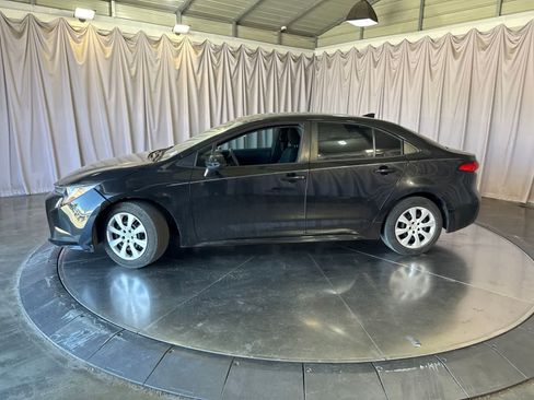 Used 2022 Toyota Corolla LE FWD image 7