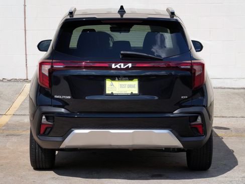 Used 2024 Kia Seltos EX AWD/4WD image 49