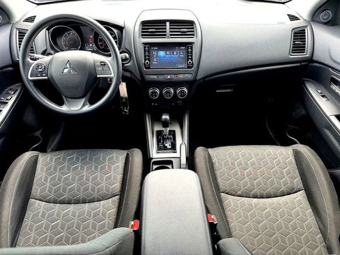 Used 2025 Mitsubishi Outlander Sport ES image 28