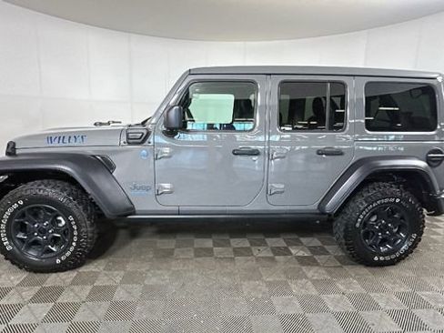 Used 2023 Jeep Wrangler Unlimited w/ Sun & Screen Package AWD/4WD image 6