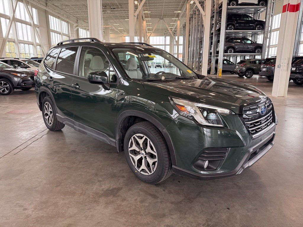 Certified 2023 Subaru Forester Premium AWD/4WD image 1