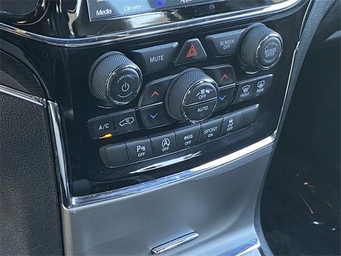 Used 2021 Jeep Grand Cherokee Trailhawk image 17