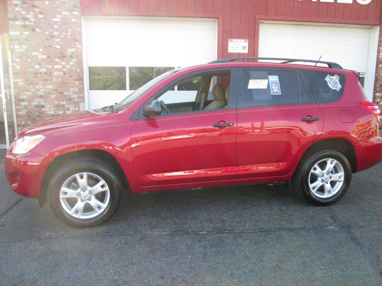 Used 2012 Toyota RAV4 4WD V6 w/ Tow Prep Pkg image 13