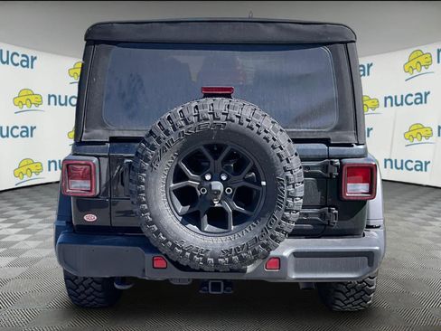 Used 2024 Jeep Wrangler Willys AWD/4WD image 3