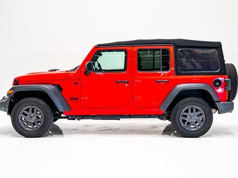 Used 2024 Jeep Wrangler Unlimited Sport AWD/4WD image 28
