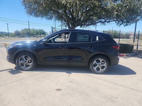 New 2026 Ford Escape ST-Line w/ Tech Pack #1 FWD image 2