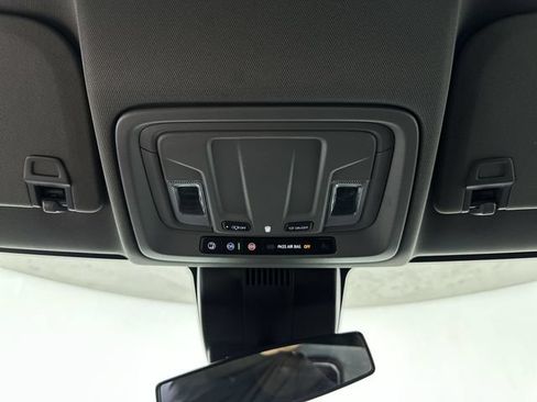Used 2024 GMC Sierra 1500 Elevation AWD/4WD image 19
