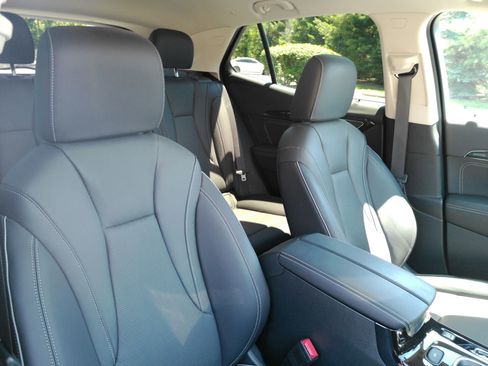 Used 2023 Buick Envision Essence AWD/4WD image 15