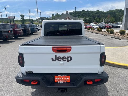 Used 2022 Jeep Gladiator Mojave w/ Cold Weather Group AWD/4WD image 10