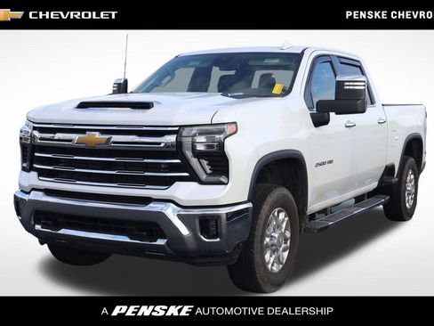 Used 2024 Chevrolet Silverado 2500 LTZ image 1