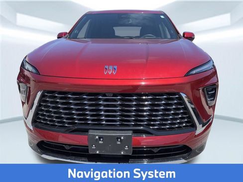 Used 2025 Buick Enclave Avenir w/ Trailering Package, 5000 lbs. image 2