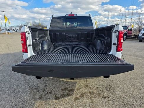 Used 2025 RAM 1500 Big Horn AWD/4WD image 12
