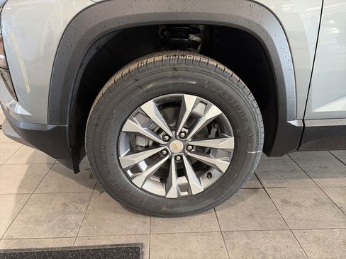 New 2026 Chevrolet Equinox LT w/ Convenience Package II image 10