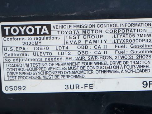 Used 2020 Toyota Tundra SR5 w/ SR5 Upgrade Package AWD/4WD image 13