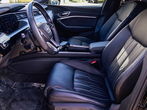 Used 2023 Audi e-tron Chronos w/ Chronos Package image 20