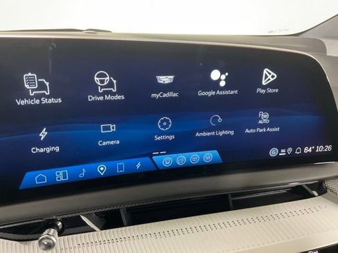 New 2026 Cadillac Optiq Luxury 1 w/ LPO, Floor Liner Package AWD/4WD image 10