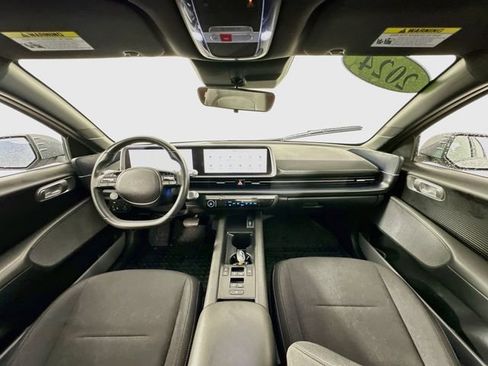 Used 2024 Hyundai Ioniq 6 SE AWD/4WD image 3