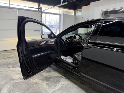Used 2018 Lincoln MKZ Reserve AWD/4WD image 9