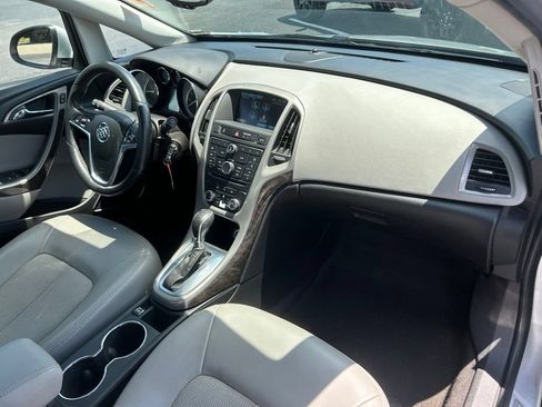 Used 2014 Buick Verano FWD image 38